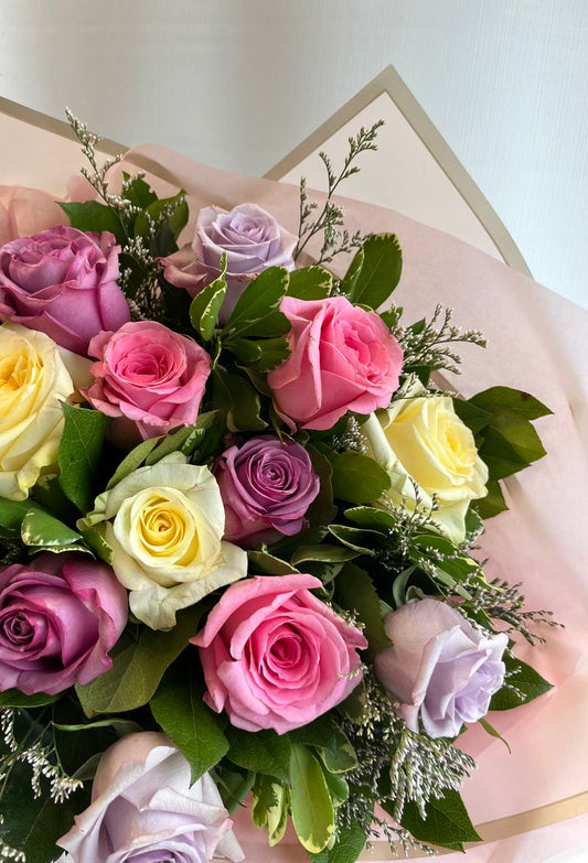 Garden Roses Dozen